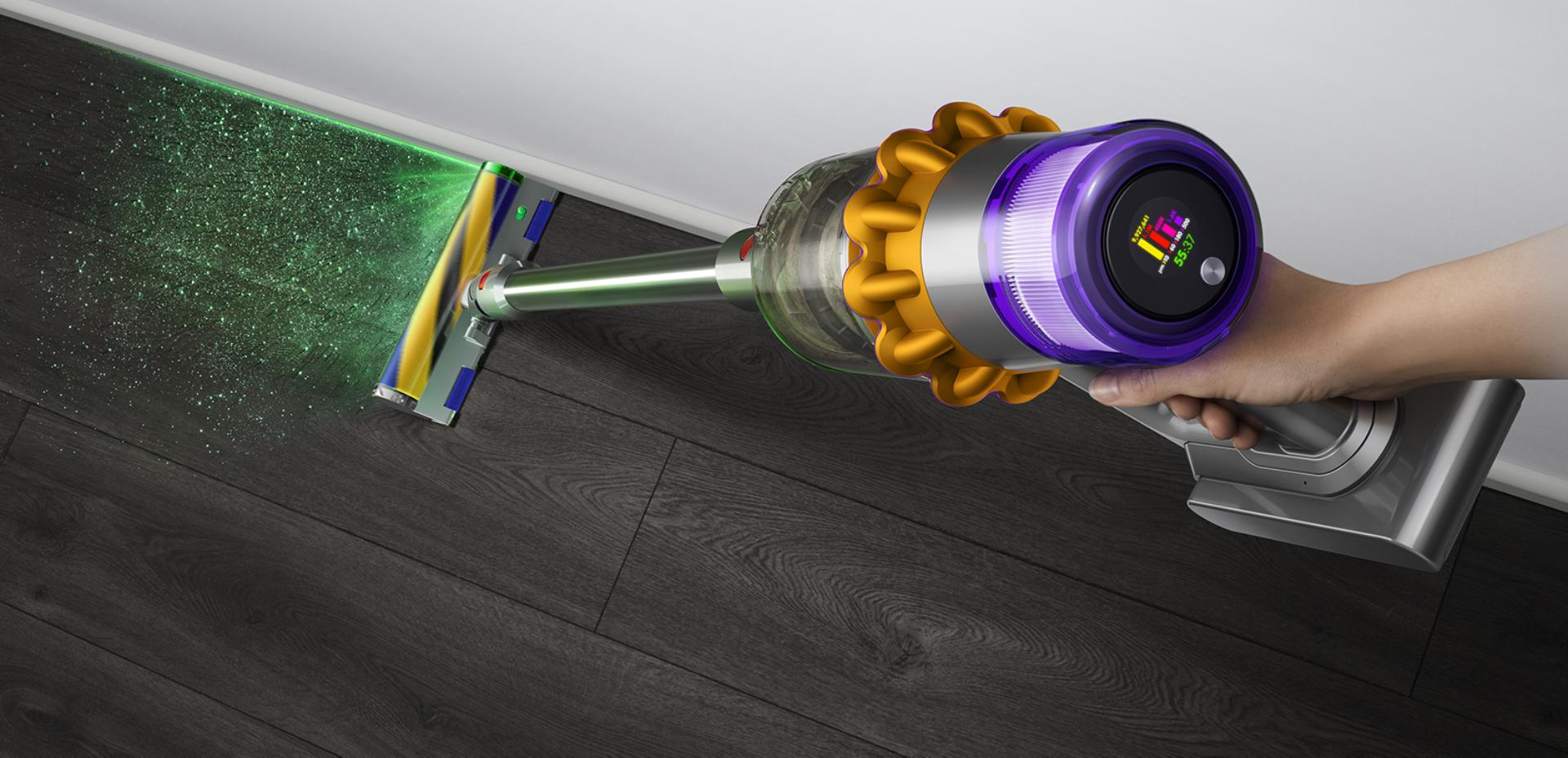 Dyson V15 Detect revealing dust on hard floor